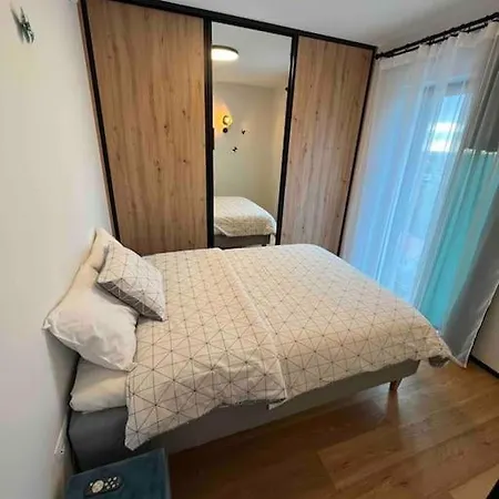 Amazing High-rise 1br With 11th Floor Views *