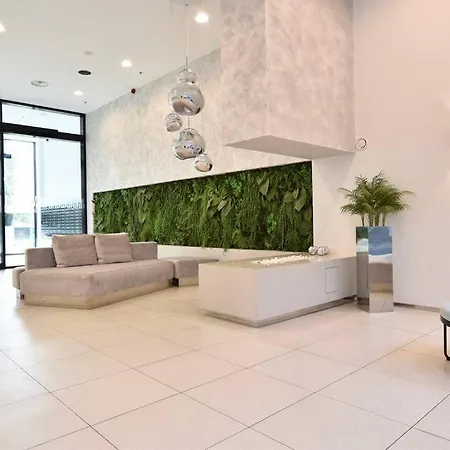 شقة Amazing High-rise 1br With 11th Floor Views تالين