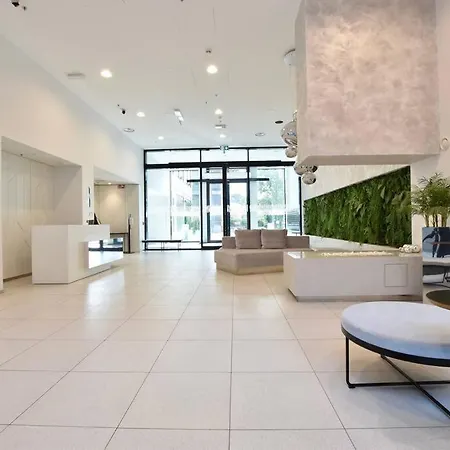 Amazing High-rise 1br With 11th Floor Views Διαμέρισμα Ταλίν